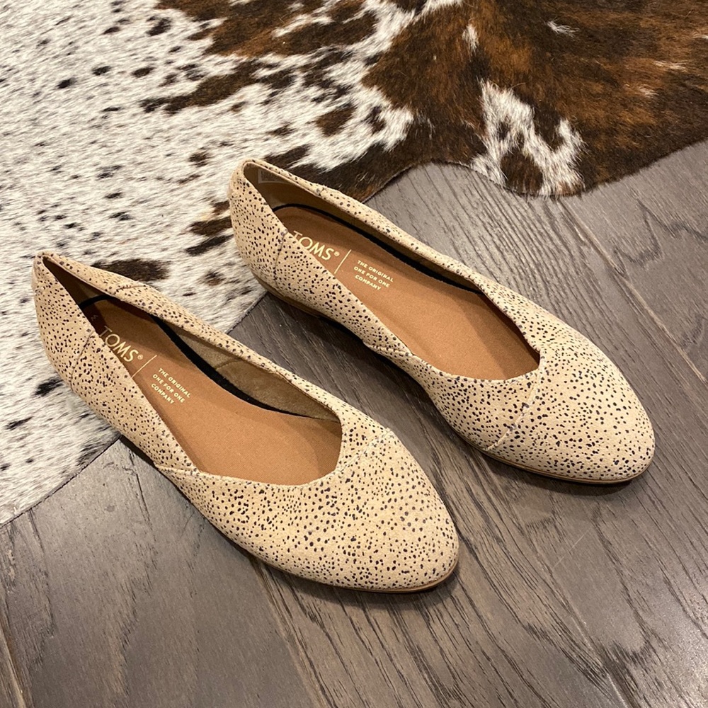 TOMS Jutti Neat Suede Flats in Cheetah Print 7.5 Stitch Fix